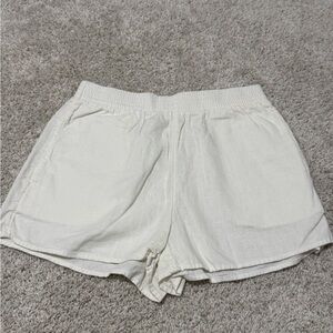 Aritzia Wilfred Linen Shorts
